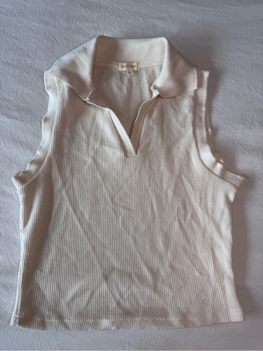 Heart & Hips Ivory Ribbed Polo Tank size small